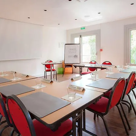 Campanile Lyon Sud Hotel 3*
