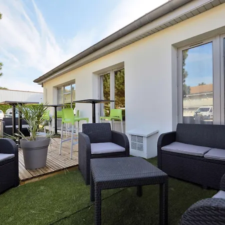 Campanile Lyon Sud 3*