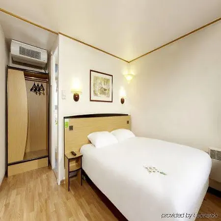 Hotel Campanile Lyon Sud 3*
